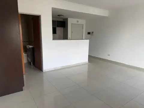 Departamento en Alquiler en Flores, $ 590.000