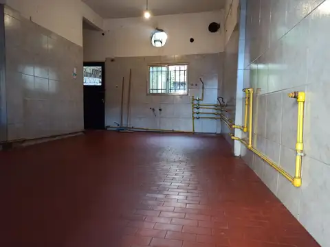 Local en Alquiler Via Púb.