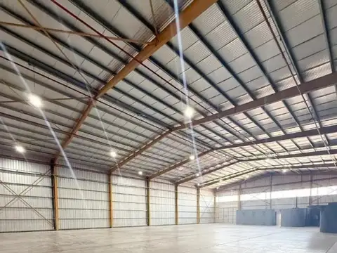 ALQUILER GALPON 1000 metros CON SEGURIDAD ZONA SUR
