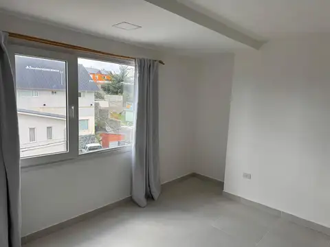 Naufragos Del Monte Cervantes 800, Piso 2