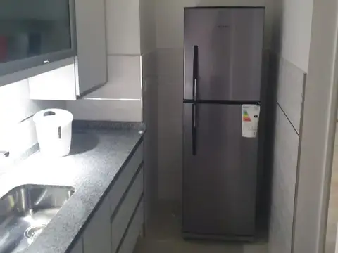 A ESTRENAR! ESPAÑA 500. DE CATEGORIA. 2 DORMITORIOS CON BALCON AL FRENTE.