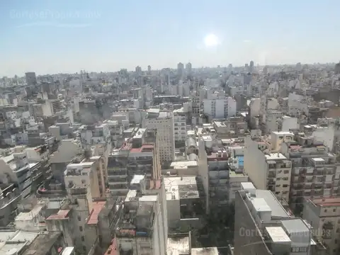 Barrio Norte, 4 ambientes, amplios, super luminosos, cocina comodo, baño y toil