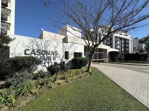 VENTA DEPTO 3 DORM CON BALCON EN CASONAS DEL SUR 2