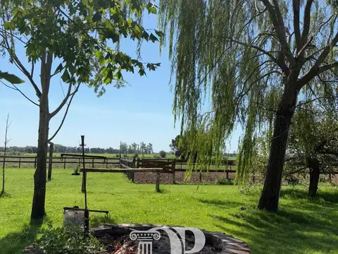 Casa 5 amb - 2 plantas, en 1.8 hectáreas - Pergamino  