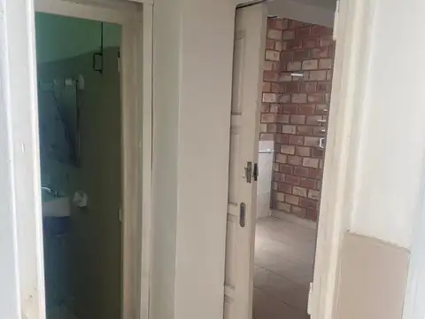 SE VENDE ESQUINA CASA CON LOTE