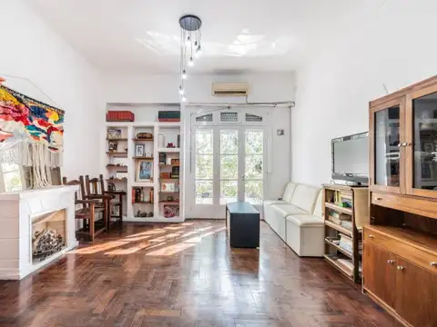 Depto Tipo Casa 4 ambientes con 2 baños