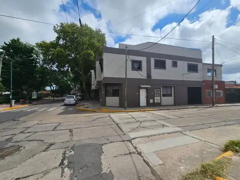 Depto Tipo Casa en Alquiler de 2 ambientes