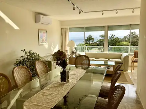 Departamento en Alquiler en Punta del Este, Uruguay