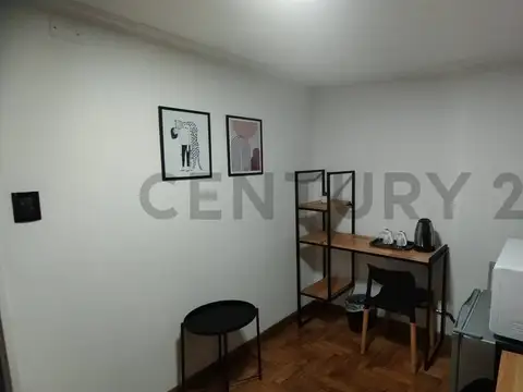 Maipú 800, Piso 880