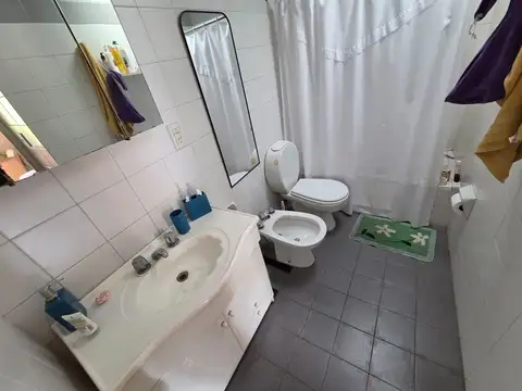 Depto Tipo Casa en Venta con 1 cocheras