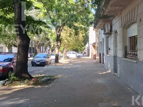 Depto Tipo Casa en Alquiler de 4 ambientes