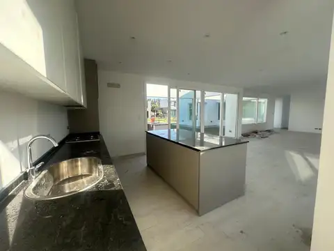 Casa en Alquiler A Estrenar