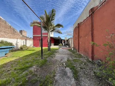 VENTA CASA 4 AMBIENTES A TERMINAR ESCOBAR CENTRO