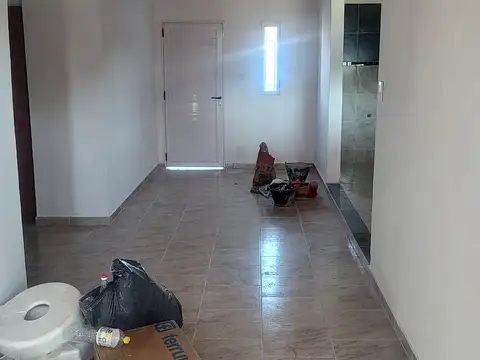 Casa en Alquiler en Perez, $ 650.000