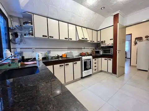 Depto Tipo Casa en Venta en Haedo, USD 135.000