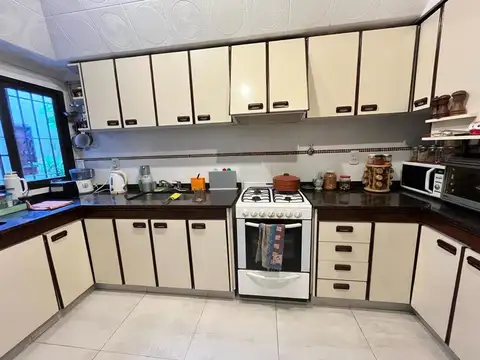 Depto Tipo Casa en Venta de 4 ambientes