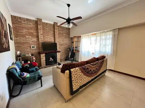 Depto Tipo Casa en Venta 15 años