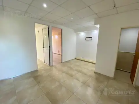 Oficina En Alquiler - Francisco Alvarez, Moreno