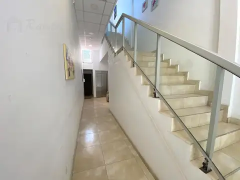 Oficina en Alquiler en Francisco Alvarez, $ 500.000