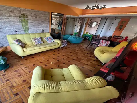 Departamento 5 ambientes con 3 baños