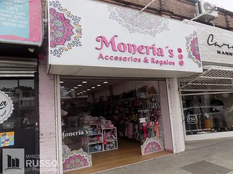 4 LOCALES COMERCIALES EN BLOCK – HURLINGHAM CENTRO