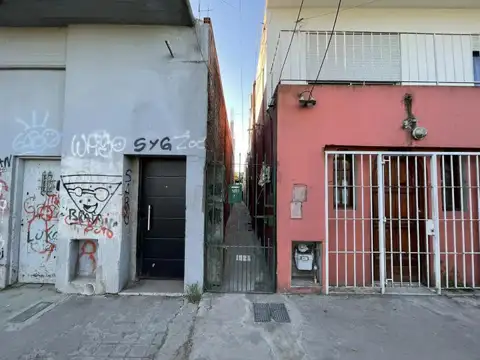 Depto Tipo Casa 2 ambientes con 1 baño