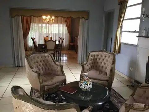 Casa PH en venta. La Plata