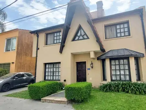 VENTA CASA BARRIO SAN MIGUEL DE GHISO
