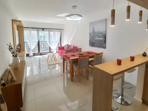 Venta Departamento 3 ambientes. Balcón al Frente. Zona Plaza Mitre