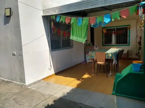 Casa 3 ambientes con 1 baño