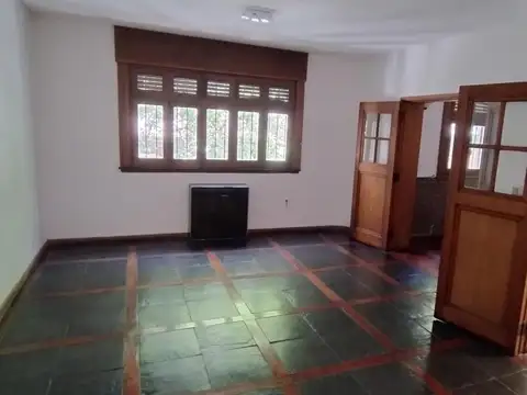 Depto Tipo Casa en Venta 60 años