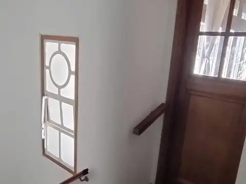 Depto Tipo Casa en Venta de 7 ambientes