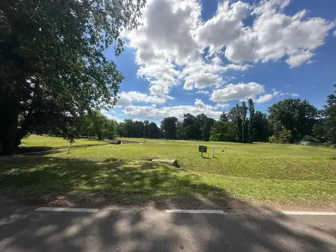 Casa 7 ambientes con 4 baños