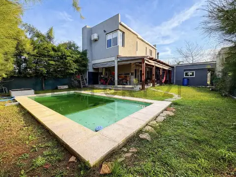 VENTA Casa de 2 Dormitorios + comodín con pileta en Tierra de Sueños III