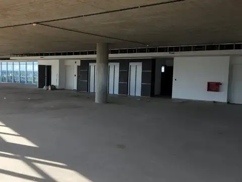  ALQUILER OFICINA en PISO 6, en ESCOBAR