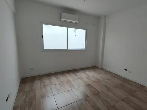 DEPARTAMENTO 4 AMB OPC. COCHERA Y BALCÓN TERRAZA