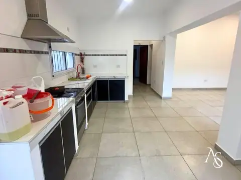 Depto Tipo Casa en Alquiler de 3 ambientes