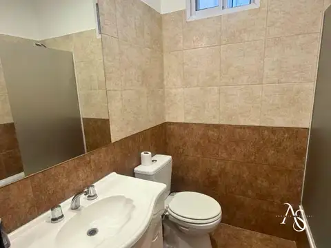 Depto Tipo Casa en Alquiler al Noreste