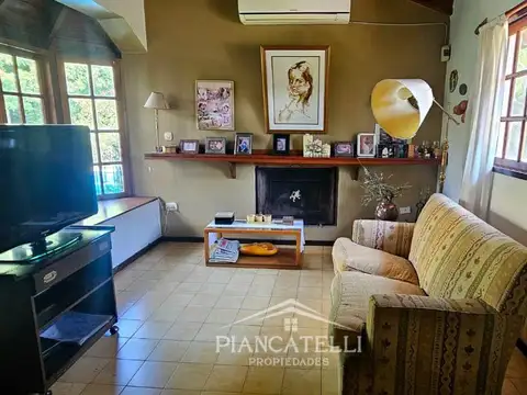 Casa en Venta con 1 cochera