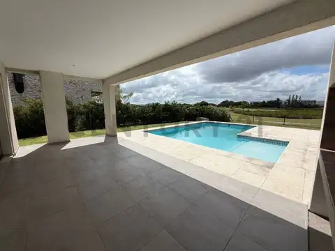 Casa en Venta 1 año