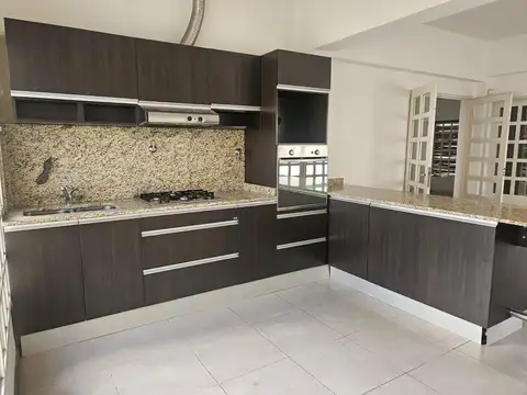 Casa en Venta en Comodoro Rivadavia, USD 180.000