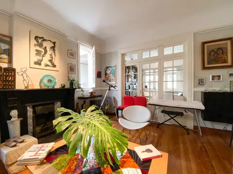 Casa en Venta con 3 cocheras