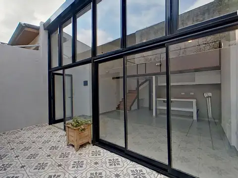Depto Tipo Casa en Venta de 1 dormitorio