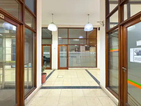 Local en Venta 61 años