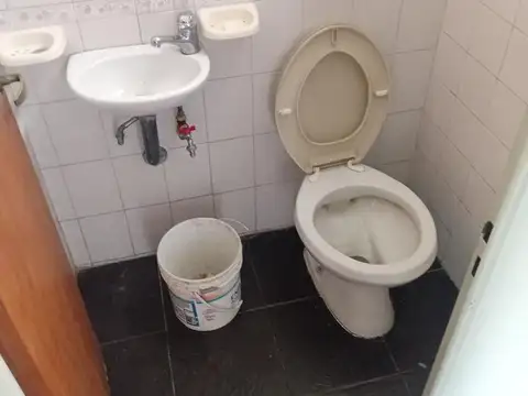 Local en Alquiler en Caseros, $ 600.000
