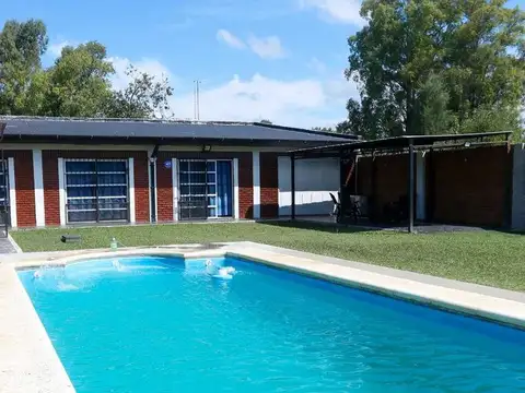 CASA 2 AMBIENTES VENTA EN SAN VICENTE CON PILETA