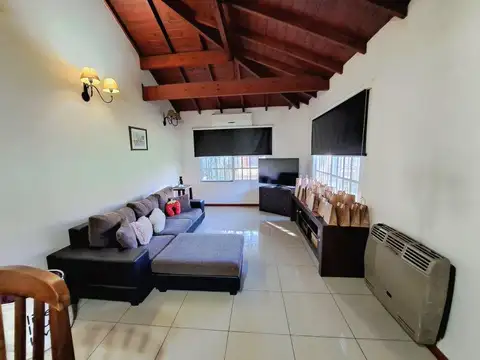 Casa en Venta en Longchamps, USD 120.000