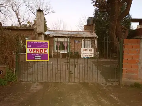 ESCUCHO OFERTA...TIENE  ESCRITURA   LA REJA