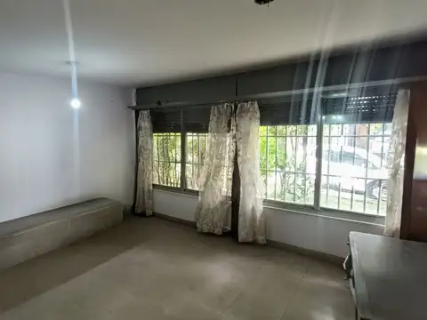 VENTA CASA B° MAIPU 3 DORMITORIOS APTO CREDITO