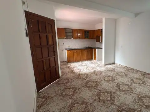 Depto Tipo Casa en Alquiler de 2 dormitorios